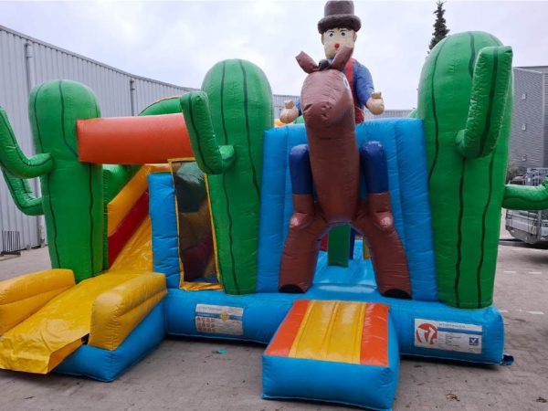 Springkussen schoolfeest