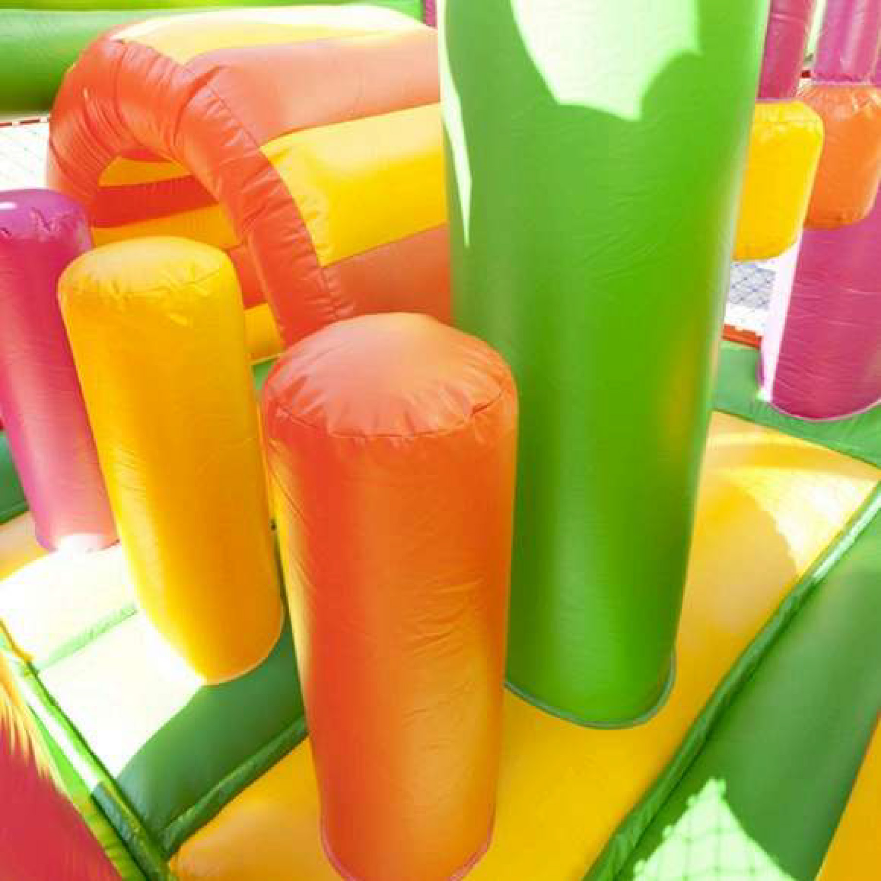 Opblaasspellen schoolfeest